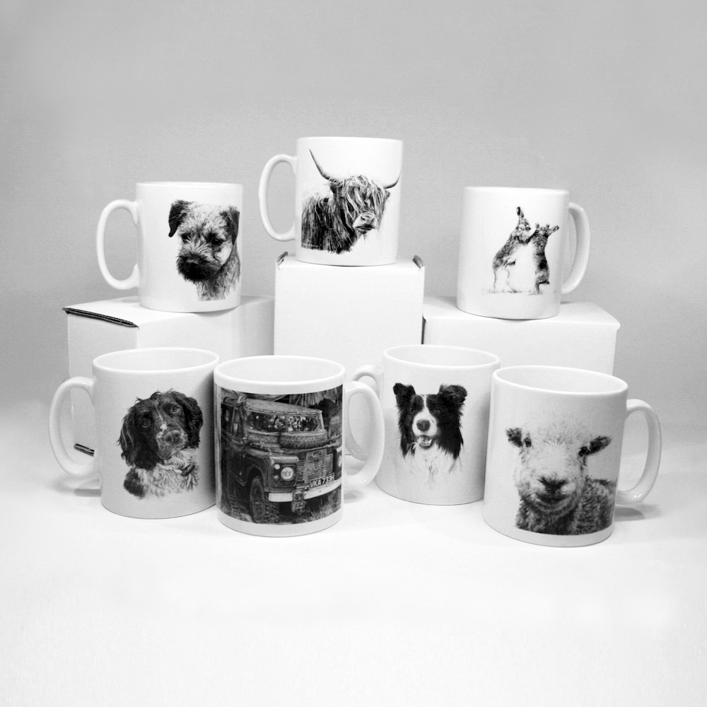 CERAMIC MUGS